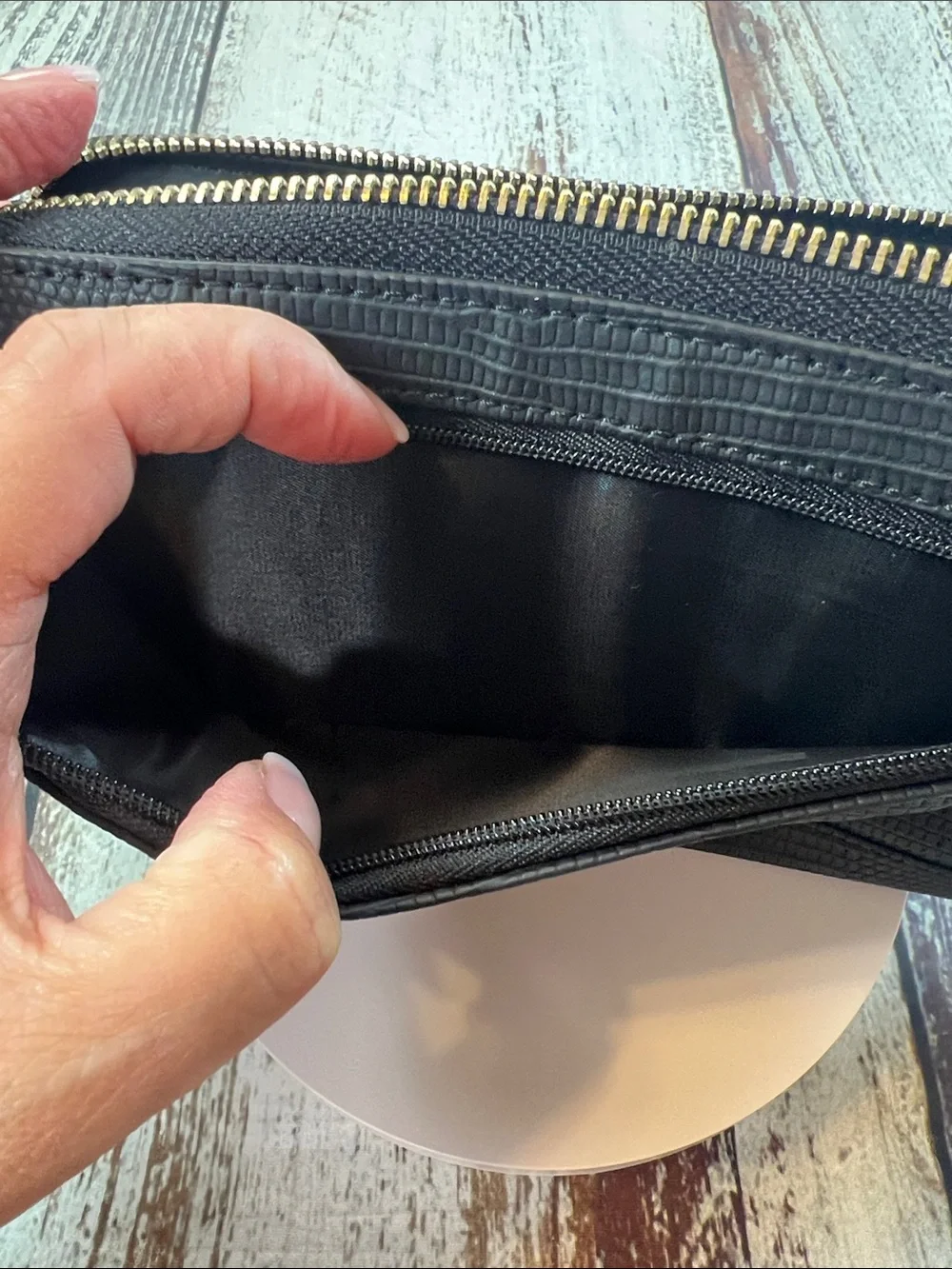GUESS Black Reptile Embossed Zip Around Wallet Wristlet Gold Tone Hardware